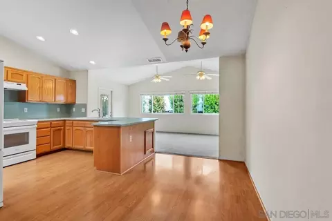 10820 Greencastle St, Santee, CA 92071 photo 8
