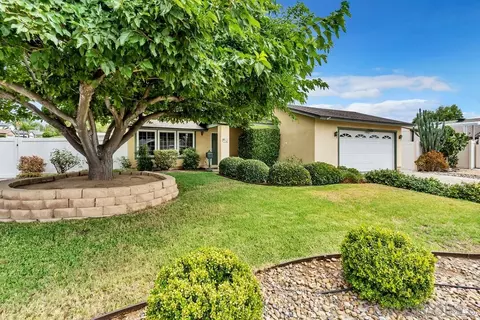 10820 Greencastle St, Santee, CA 92071 photo 3