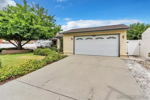 10820 Greencastle St, Santee, CA 92071 photo 4