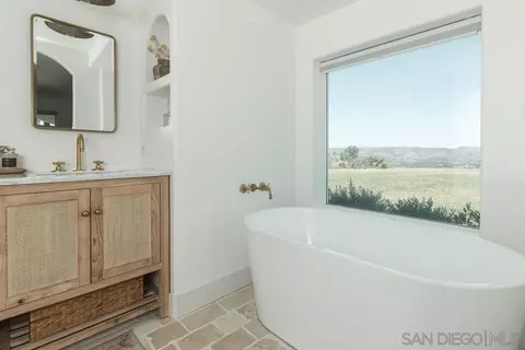 24385 Fuerte Rd, Temecula, CA 92590 photo 19