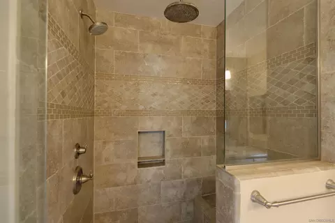 6106 La Jolla Blvd, Laj, CA 92037 photo 17