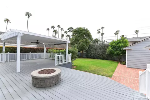 6106 La Jolla Blvd, Laj, CA 92037 photo 4