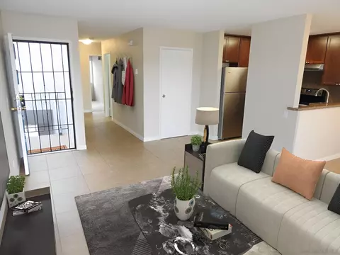 3065 Cowley Way #45, San Diego, CA 92117