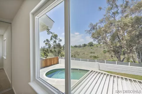 2722 Glasgow, Carlsbad, CA 92010 photo 26