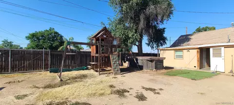602 S C St, Perris, CA 92570 photo 13
