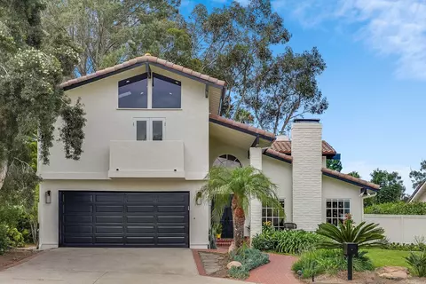 661 San Mario Dr, Solana Beach, CA 92075 photo 2