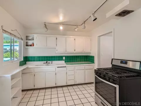 687 Palomar Ave, El Cajon, CA 92020 photo 5
