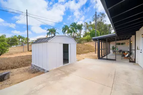 2333 Maelee Dr, Vista, CA 92084 photo 26