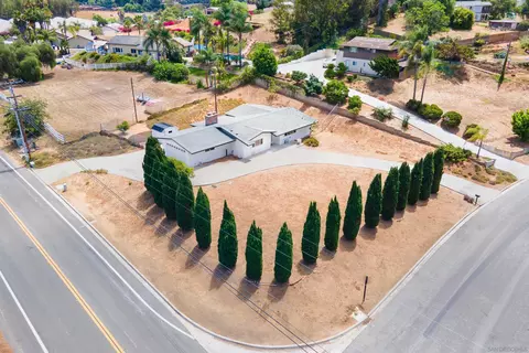 2333 Maelee Dr, Vista, CA 92084 photo 29