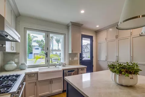 823 9th St, Coronado, CA 92118 photo 15