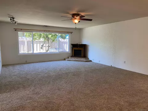 9228 Allano Way, Santee, CA 92071 photo 4