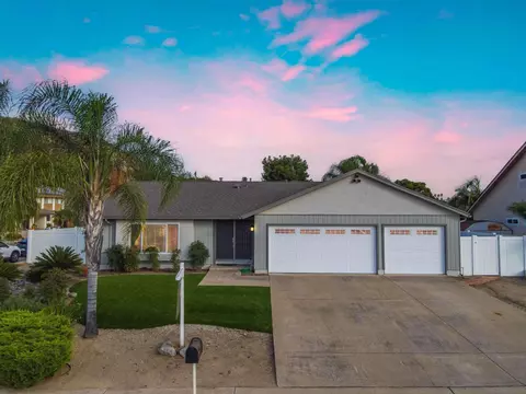 8507 Melrose Ln, El Cajon, CA 92021