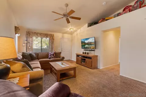 13154 Aurora Dr, El Cajon, CA 92021 photo 9