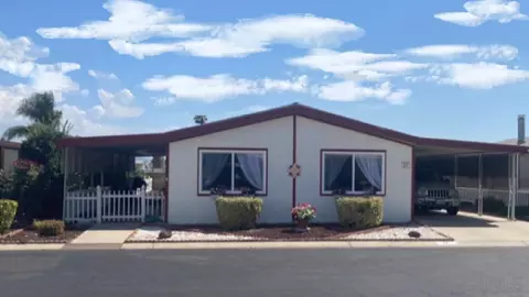 1250 N Kirby St #17, Hemet, CA 92545