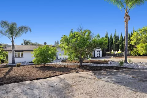 1445 Pine Vista Rd, Escondido, CA 92027 photo 2
