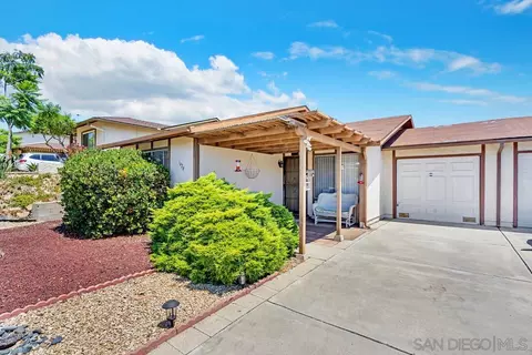 1428 Rolling Hills Dr, Oceanside, CA 92056