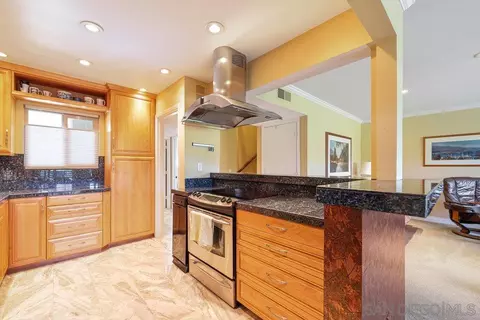 6780 Mission Gorge Rd #12, San Diego, CA 92120