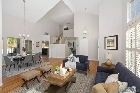 10852 Susie Ln, Santee, CA 92071