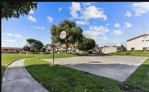 6829 Pear Tree, Carlsbad, CA 92011 photo 16