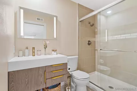 6829 Pear Tree, Carlsbad, CA 92011 photo 9