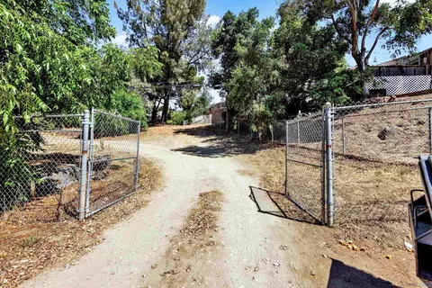 1242 Marshall Rd, Alpine, CA 91901 photo 7