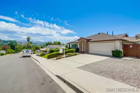 13281 Olive Meadows Dr, Poway, CA 92064 photo 2