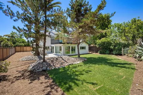 4008 Isle Dr, Carlsbad, CA 92008