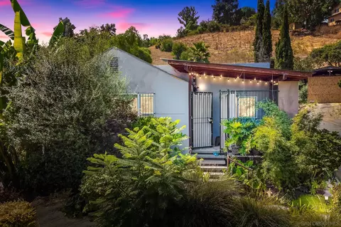 9567 Upland St, Spring Valley, CA 91977