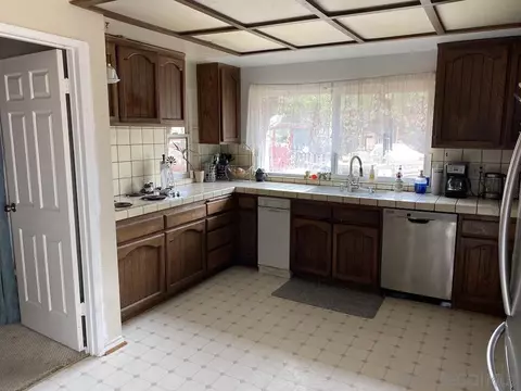 26190 Matlin, Ramona, CA 92065 photo 11