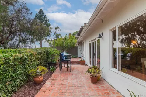 1863 Caminito Quintero, La Jolla, CA 92037 photo 19