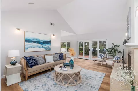 1863 Caminito Quintero, La Jolla, CA 92037 photo 4