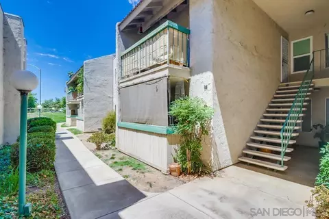 12710 Lakeshore Dr #H, Lakeside, CA 92040