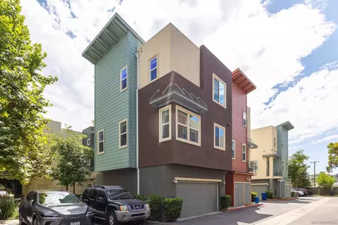 316 Antoni Gln #902, Escondido, CA 92025