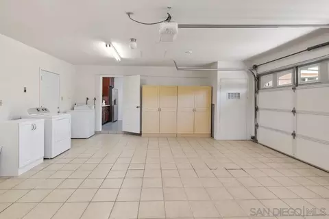 3452 Hacienda Dr, Oceanside, CA 92054 photo 27
