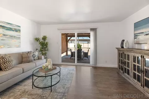 3452 Hacienda Dr, Oceanside, CA 92054 photo 8