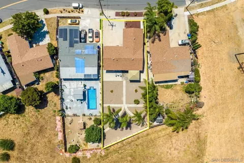 3452 Hacienda Dr, Oceanside, CA 92054 photo 28