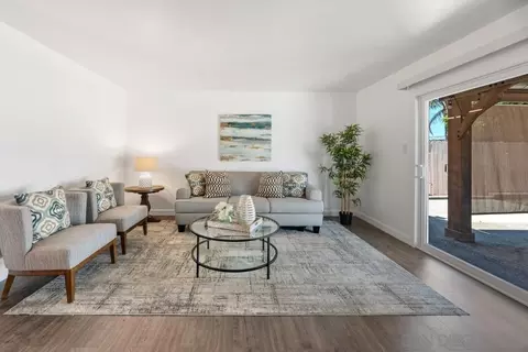 3452 Hacienda Dr, Oceanside, CA 92054 photo 7