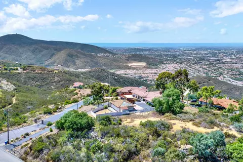508 Washingtonia Dr, San Marcos, CA 92078