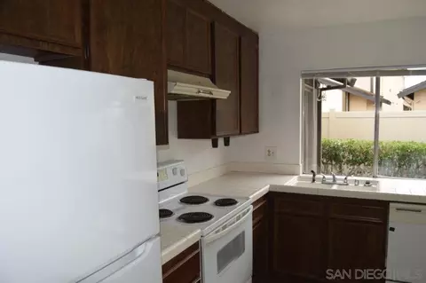 9664 Seth Ln, Santee, CA 92071 photo 6
