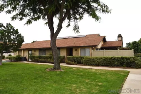 9664 Seth Ln, Santee, CA 92071