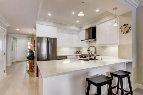 5440 La Jolla Blvd #E202, La Jolla, CA 92037 photo 5