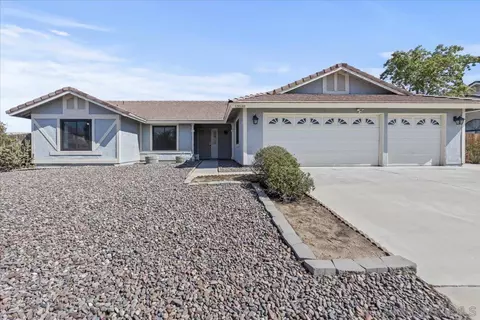 13510 Ironstone Ave, Victorville, CA 92392