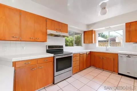 4659 Rolando Blvd, San Diego, CA 92115