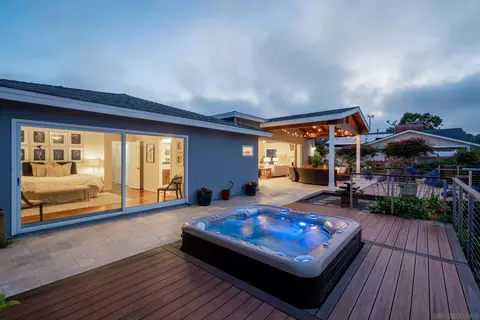 5785 Soledad Mountain Rd, La Jolla, CA 92037 photo 4