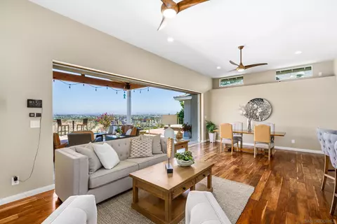 5785 Soledad Mountain Rd, La Jolla, CA 92037 photo 13