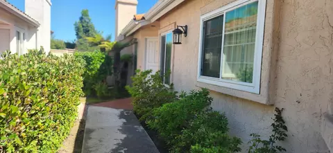1888 Timber Trl, Vista, CA 92081 photo 3