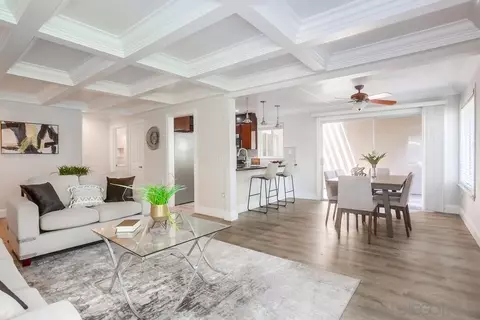 930 Via Mil Cumbres #215, Solana Beach, CA 92075