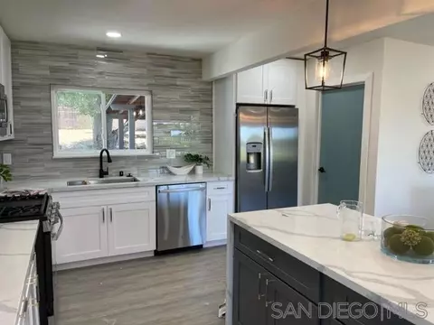 4625 73rd St, La Mesa, CA 91942 photo 2