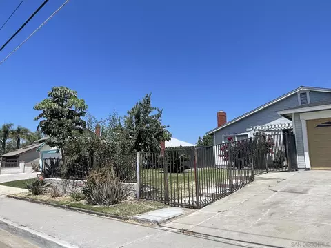 4436 Olive Dr, Oceanside, CA 92056 photo 2