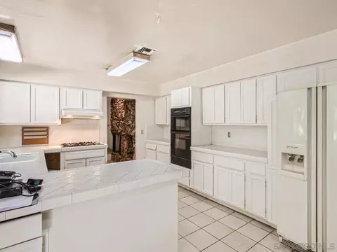 12923 Corte Juana, Poway, CA 92064 photo 10